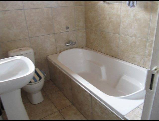 3 BEDROOM HOUSE FOR SALE IN SASOLBURG EXT 15